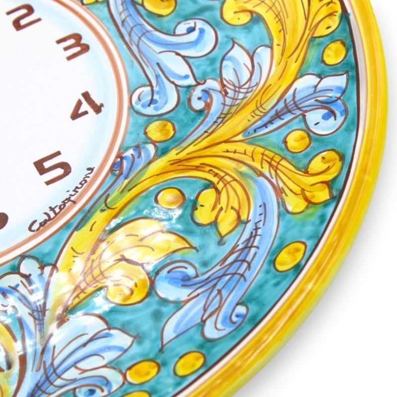 Orologio in ceramica Caltagirone - Ø 30 cm ca. Completo di Ingranaggio, decoro Barocco su fondo verderame -  Orologio in ceramica Caltagirone - Ø 30 cm ca. Completo di Ingranaggio, decoro Barocco su fondo verderame -