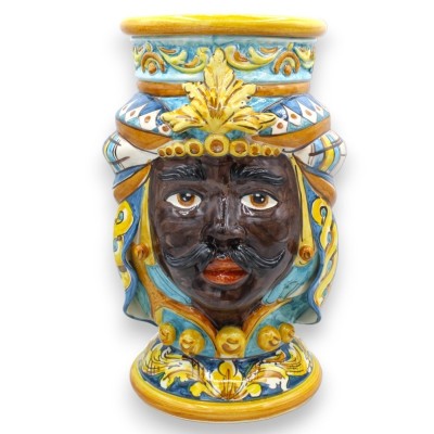 Coppia di Teste di Moro Caltagirone h 30 / 31 cm ca. decoro barocco e applicazioni - 