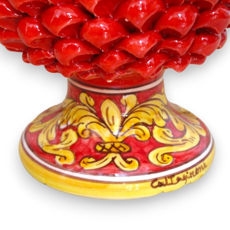 Lampe pomme de pin en céramique Caltagirone H 50 cm environ. Tige rouge à décor baroque sur fond rouge - 