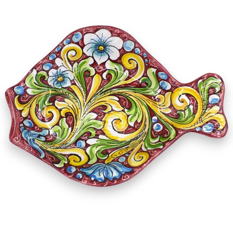 Flaches Fisch-Serviertablett aus Caltagirone-Keramik, L 40 x 30 cm ca. Mehrfarbige Barockdekoration, burgunderroter Hint