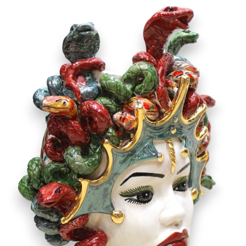 Testa di Medusa, figura mitologica, in ceramica Caltagirone h 45 cm ca. Con Tiara e dettagli in smalto oro zecchino 24k 