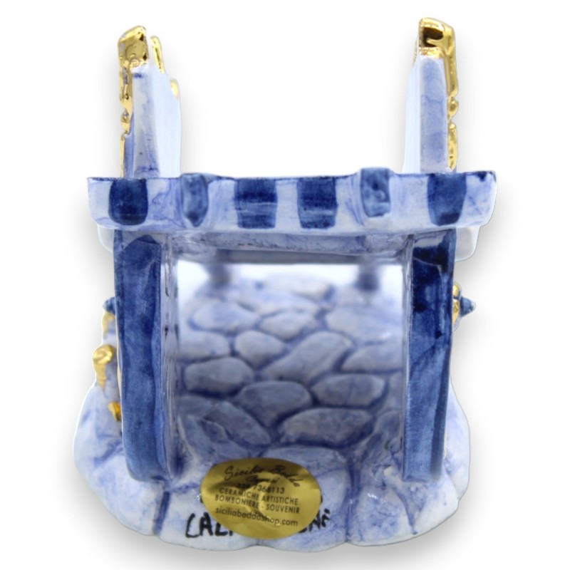 Chariot sicilien en céramique Caltagirone - L 12 x h 10 cm environ. Fond bleu antique et détails finis en émail or pur 2