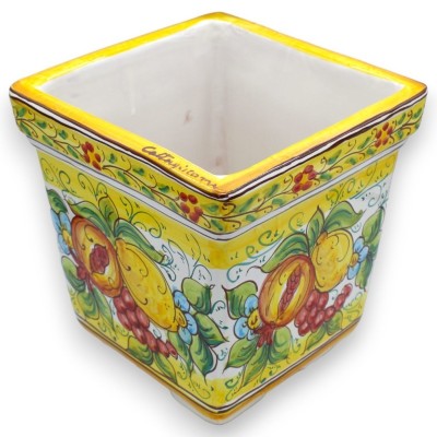 Boîte vase carrée en céramique de Caltagirone - h 20 x 20 x 20 cm environ. décoration citron, raisin et grenade, fond ja