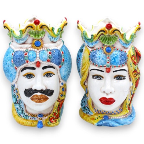 Paar Caltagirone keramische donkerbruine koppen, ca. h 24 / 25 cm. Kroon en tulband MD14