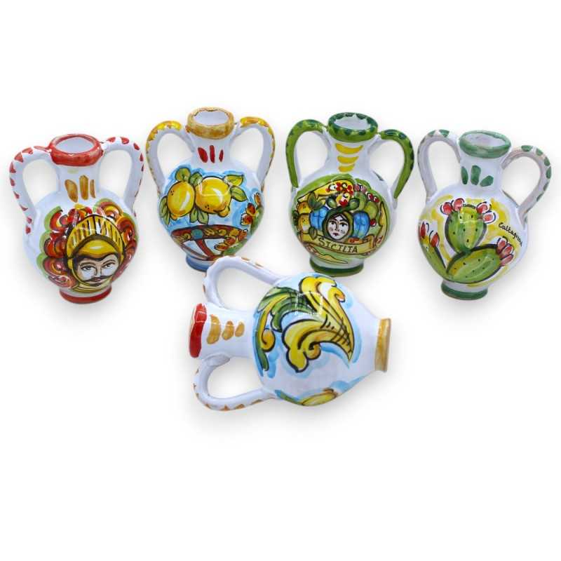 Anforetta con manici in ceramica Caltagirone, h 10 x 7 cm ca. (1pz) Decoro e Colore Casuale - 