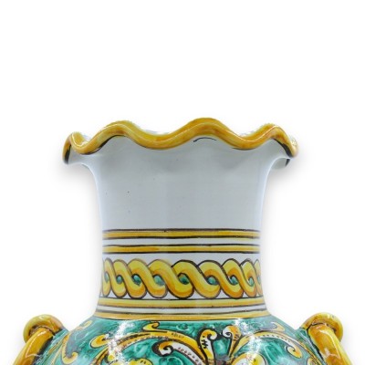 Vase mit Henkeln und gewelltem Rand aus feiner sizilianischer Keramik – H ca. 40 cm. Klassische Barock- und Zopfdekorati