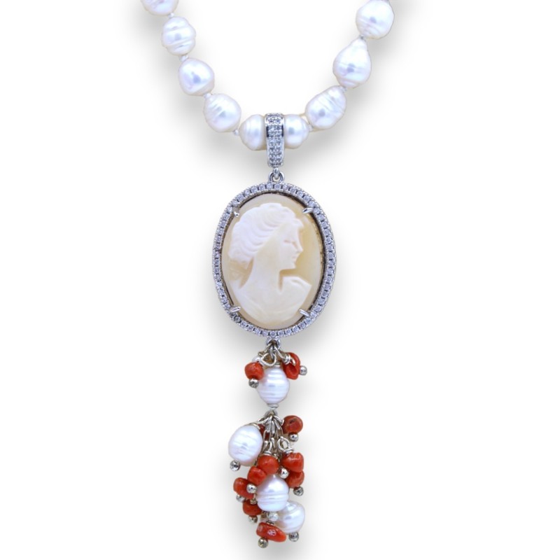 Parure Collana e Orecchini in Argento 925 con Cammeo, Perle Naturali e Coralli e rifinita con Zirconi - 