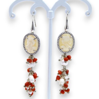 Parure Collana e Orecchini in Argento 925 con Cammeo, Perle Naturali e Coralli e rifinita con Zirconi - 