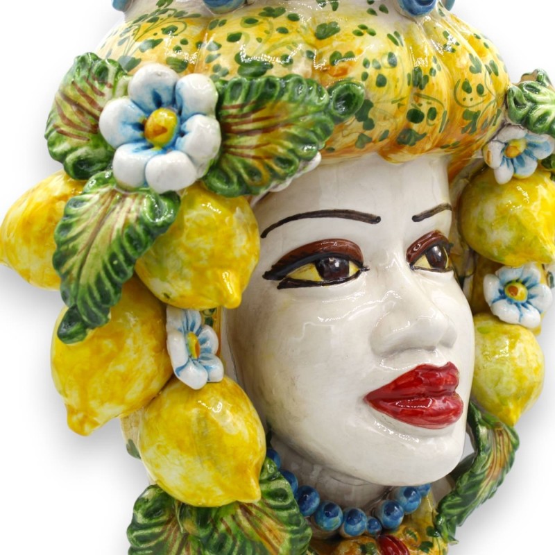 Paire de têtes Moro Caltagirone h environ 40 cm Modèle Fleurs et Citrons, boules couronne bleues - 
