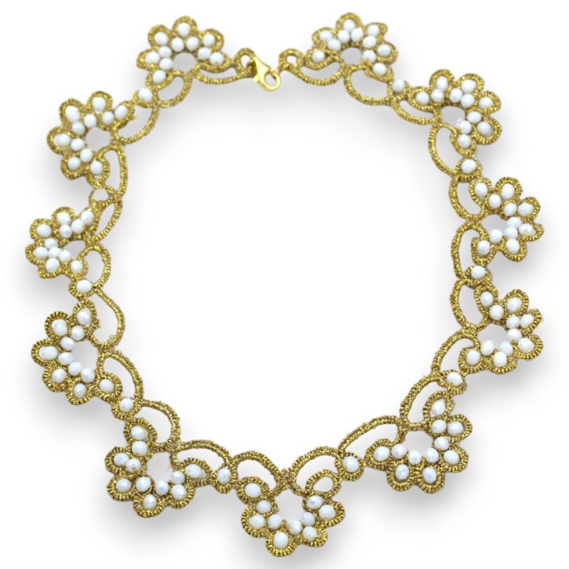 Halsband i fin siciliansk Tatting Lace, Choker Model L 40 cm ca. Med Kristaller - 