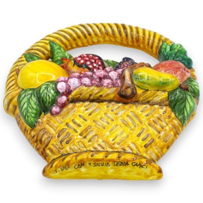 Cesta Paniere Appendino in pregiata ceramica Siciliana, h 30 x 27 cm ca. Composizione di frutta - 