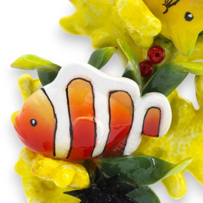 Coral con Marina composición en preciosa cerámica totalmente realizada y decorada a mano - Medidas aproximadas 30x20 cm.