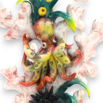 Coral con Marina composición en preciosa cerámica totalmente realizada y decorada a mano - Medidas aproximadas 30x20 cm.