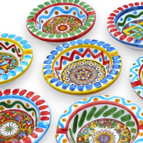 Cinzeiro de cerâmica siciliana - Ø aproximadamente 10 cm (1 unidade) Cor e decoração com tema aleatório da Sicília -  2