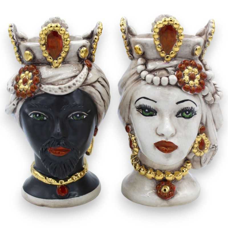 Pair of Caltagirone Moor's Heads, approx. 16/17 cm high. Crown and Turban, Ruby Enamel and 24k Pure Gold - 
