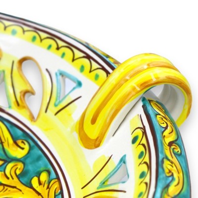 Centro de mesa frutero perforado con asas, cerámica Caltagirone, Ø aprox.40 cm. (1ud) decoración barroca con palmeta y f