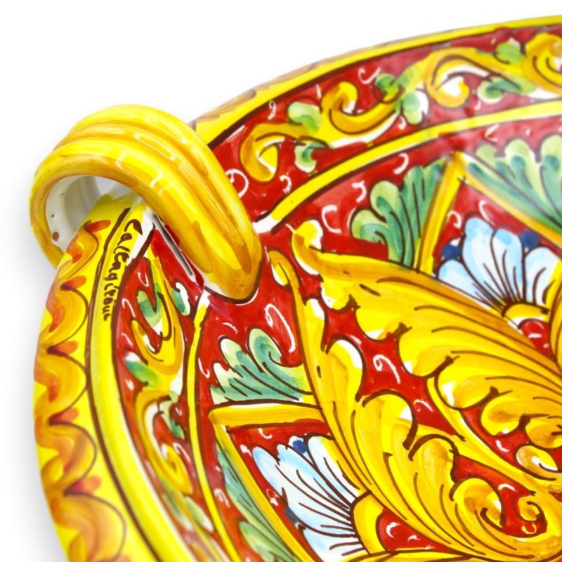 Element centralny miski na owoce z uchwytami, ceramika Caltagirone, Ø ok. 40 cm. (1 szt.) czerwone tło, barokowa dekorac