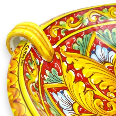 Centre de table coupe à fruits avec anses, céramique Caltagirone, Ø environ 40 cm. (1pc) fond rouge, décoration baroque 