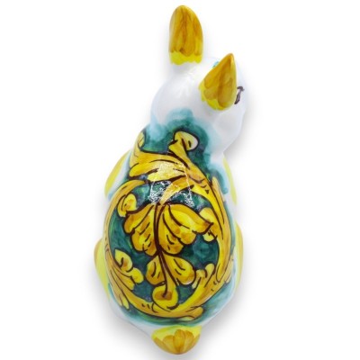 Stehender Hase aus Caltagirone-Keramik, H ca. 14 x 10 cm. Grünspan-Barockdekoration und Palmette - 