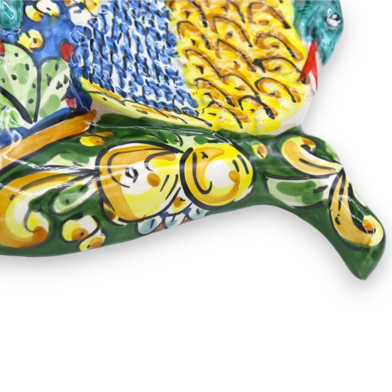 Trinacria aus Caltagirone-Keramik, H ca. 40 cm. Blaue, grüne und burgunderrote, zitronenfarbene, Blumen- und Kaktusfeige