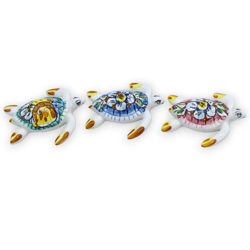 Caltagirone-Keramikschildkröte, verschiedene Dekorationen und Farben, H 2 cm x B 7 cm ca. FL-Mod - 