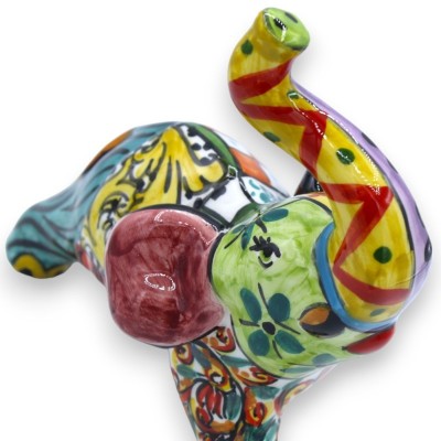 Glücksbringer Elefant aus Caltagirone-Keramik, 2 Größenoptionen (1 Stück), zufällige Farbe, modernes Dekor der ÉLITE-Ser