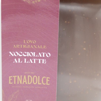 100% ARTISAN Easter Egg 350 gr. Milk Chocolate and Hazelnuts - 
