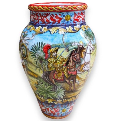 Tarro gigante h aprox.72 cm. Decoración cerámica de Caltagirone con escenas de batallas entre paladines y sarracenos. - 