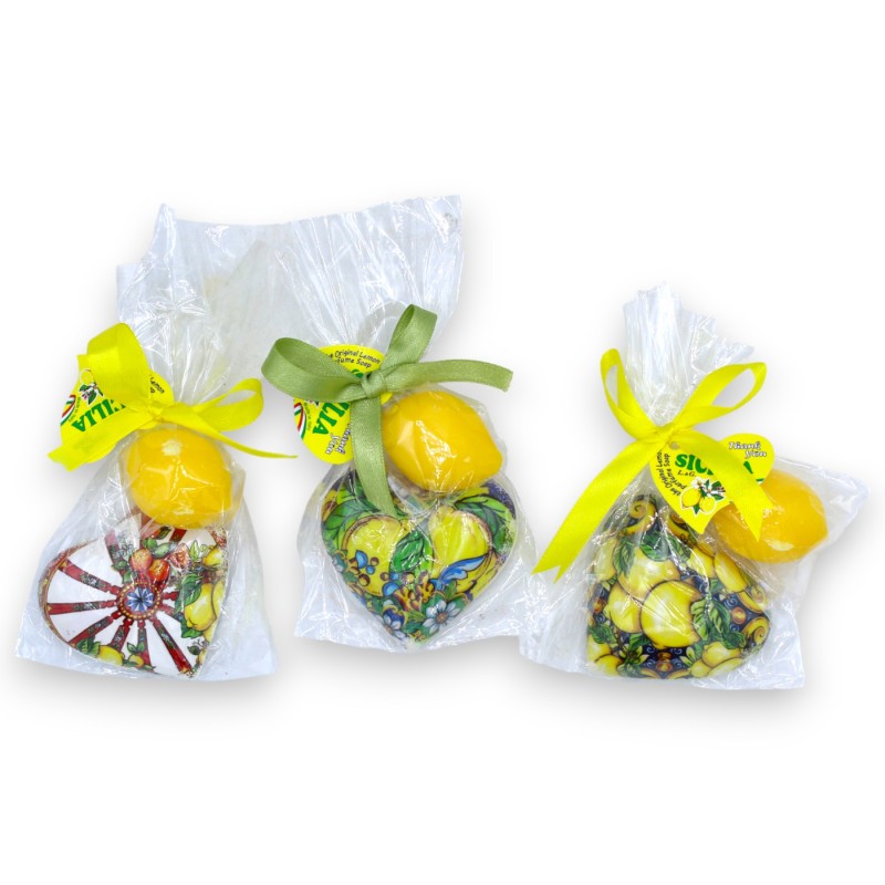 Tris di Saponi vegetali al limone dentro coffa siciliana in pregiata ceramica, con 2 opzioni decoro (1pz) - 