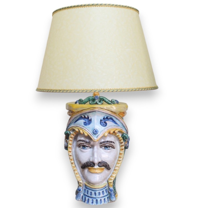 Lampe frontale Paladin, céramique de Caltagirone, environ h 80 cm. Effet craquelé et finition martelée à l'arrière du ca