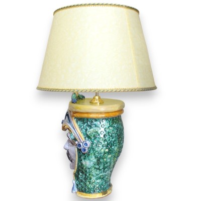 Lampe frontale Paladin, céramique de Caltagirone, environ h 80 cm. Effet craquelé et finition martelée à l'arrière du ca