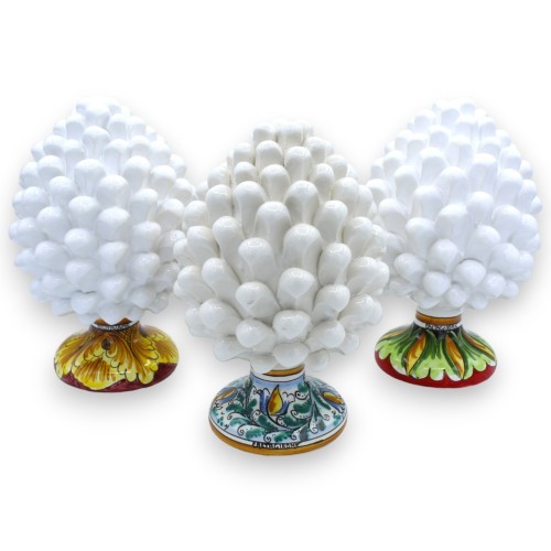 Sizilianischer Tannenzapfen aus Caltagirone-Keramik – H 20 / 22 cm ca. (1 Stück) Weiß mit zufälligem Dekorationsstiel - 