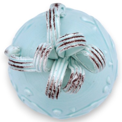 Aquamarijn ei met fijn keramisch lint, h ca. 15 cm. Decoratie in barokstijl in reliëf - 