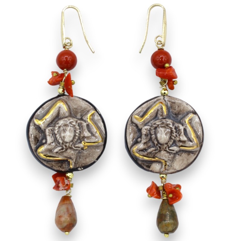 Orecchini Trinacria ceramica Caltagirone h 9 cm ca. perle di Maiorca, pietre naturali e smalto oro zecchino 24k - 