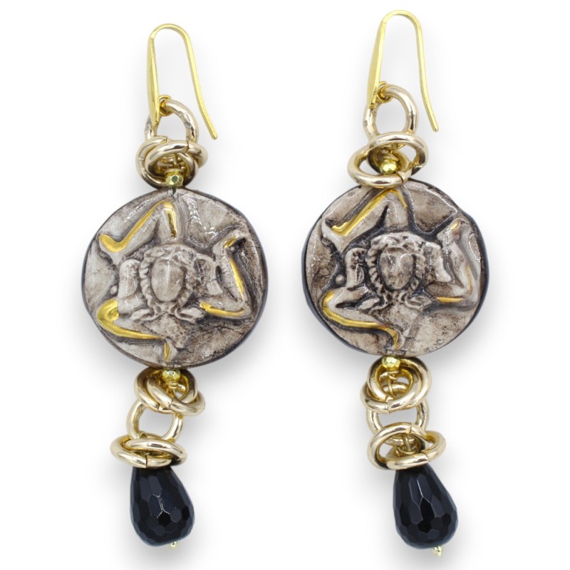 Trinacria earrings in Caltagirone ceramic, h approx. 8 cm. with Onyx and 24k gold enamel - 