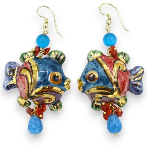 Pendientes Pez Globo de cerámica de Caltagirone, altura aprox.7 cm. con Angelita, Coral bambú, esmalte de oro de 24k - 