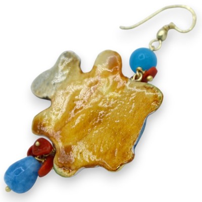 Orecchini Pesce Palla in ceramica Caltagirone, h 7 cm ca. con Angelite, corallo Bambù, smalto oro 24k - 