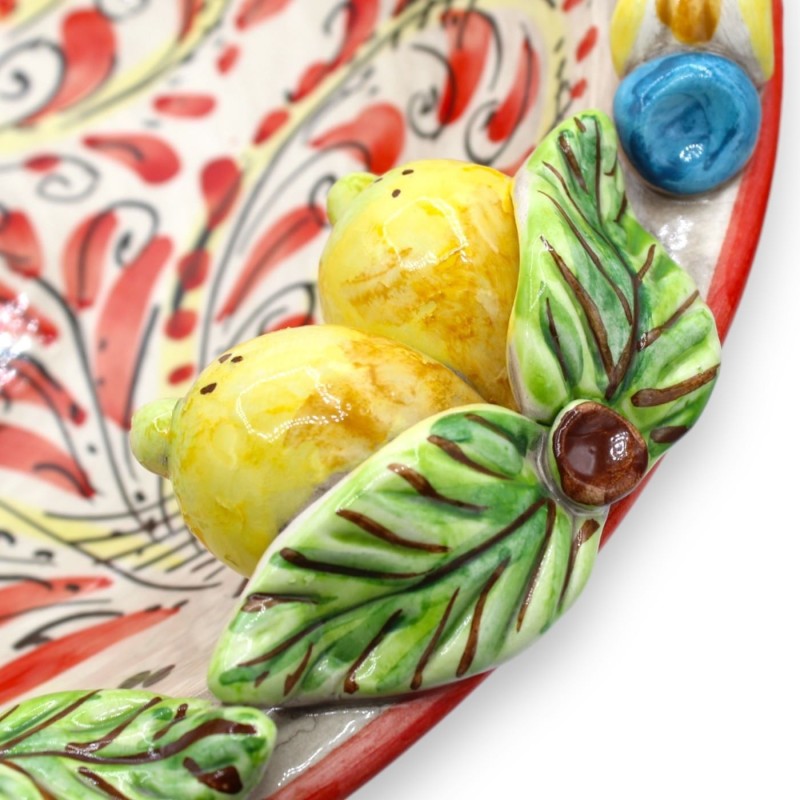 Alzata Centrotavola Fruttiera in ceramica Caltagirone, Ø 37 cm ca. decoro '600 e applicazioni di fiori e limoni - 