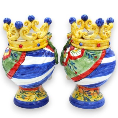 Têtes de lande siciliennes (paire) h environ 25 cm Céramique de Caltagirone, à décor de couronne, figue de Barbarie et c