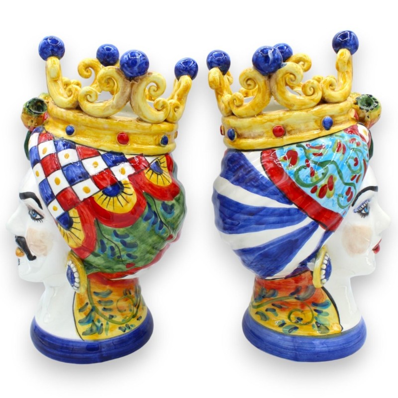 Têtes de lande siciliennes (paire) h environ 25 cm Céramique de Caltagirone, à décor de couronne, figue de Barbarie et c
