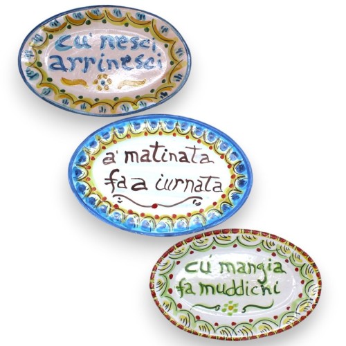 Vassoio Ovale, ceramica Caltagirone, Proverbi Siciliani (1Unità) piatto da portata, L 22 x 14 cm ca. Vari Decori MD1 - 