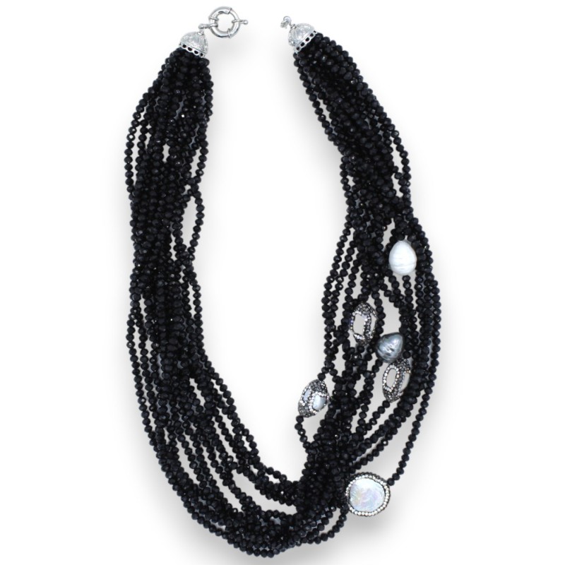Collar Artesanal de Cristales Negros, L 60 cm aprox. Con perlas Scaramazze, cierre de Plata 925. - 