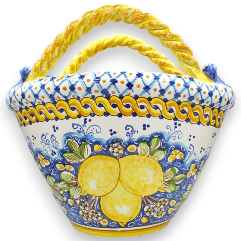 Sicilian Coffa in Caltagirone ceramic, L 45 x h 40 cm approx. Torchon handles, lemon and braid decoration - 