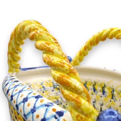 Sicilian Coffa in Caltagirone ceramic, L 45 x h 40 cm approx. Torchon handles, lemon and braid decoration - 