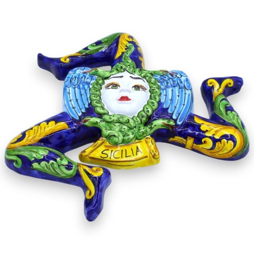 Trinacria de fina cerámica siciliana, de aprox. 36 cm de altura. Decoración barroca azul, amarilla/verde. -  2