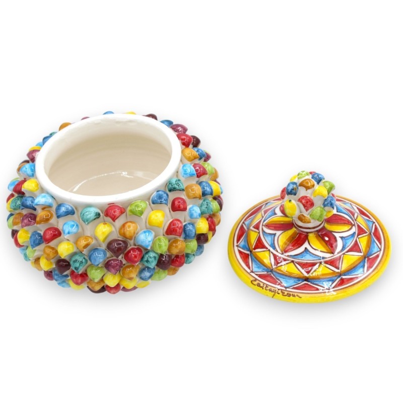 Pot à biscuits ou boîte à bijoux en pomme de pin sicilienne en céramique de Caltagirone, Ø 18 / 20 et h environ 18 cm. M