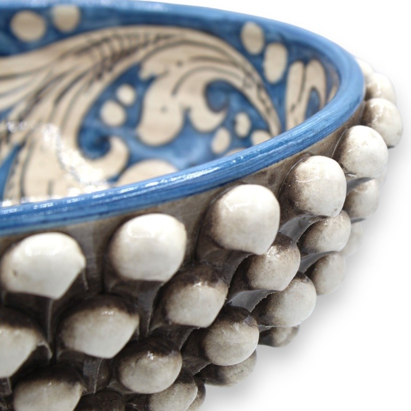 Pigna-Kuchenständer aus Caltagirone-Keramik – Ø ca. 30 cm Antikes Weiß und Blau, weiße Barockdekoration - 