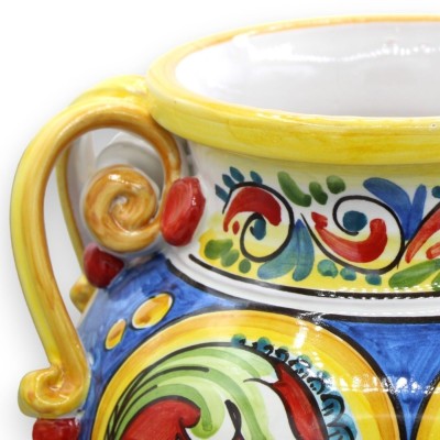 Ronde vaas met vier handvatten, Caltagirone keramiek, ca. h 36 x l 27 cm. veelkleurige barokke decoratie - 