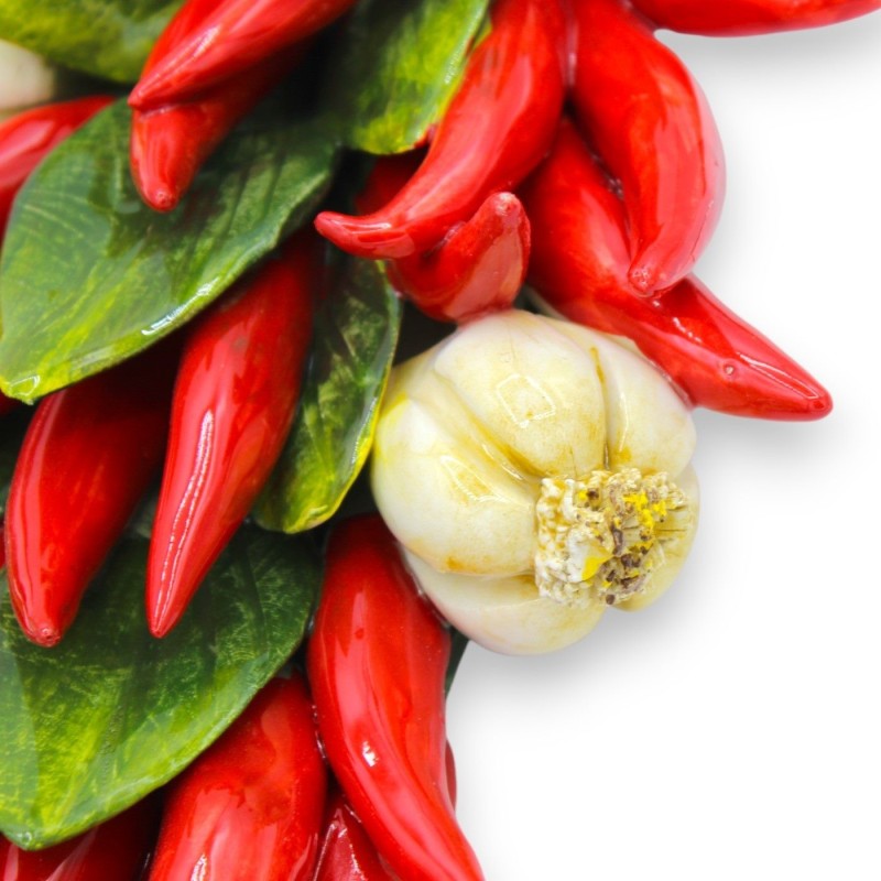 Bunt med chilipeppar och vitlök, i fin keramik - h 37 x 18 cm ca. - 