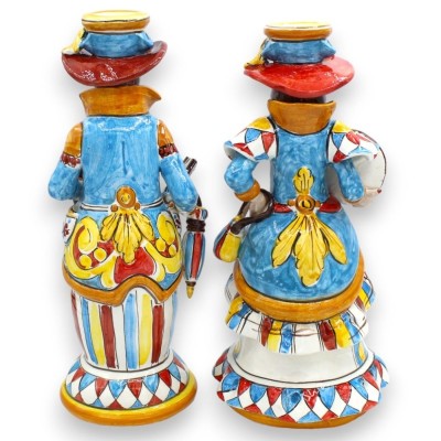 Coppia di Lumiere, "Signorotti", in ceramica Caltagirone, h 30 cm ca. decoro Carretto Siciliano - 